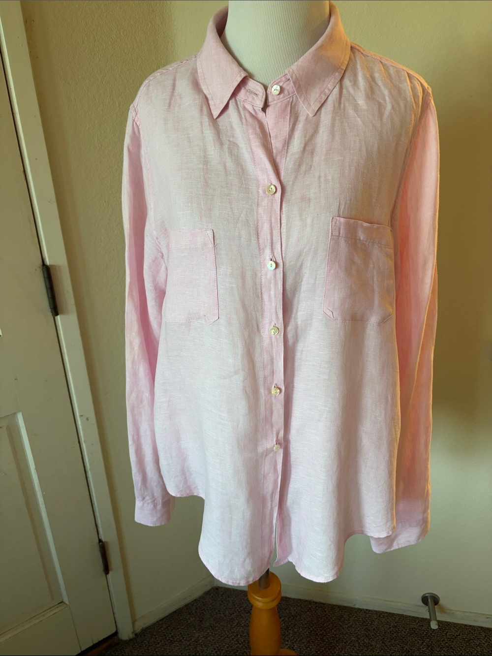 Lilly Pulitzer Light Pink Linen Button-Up Shirt